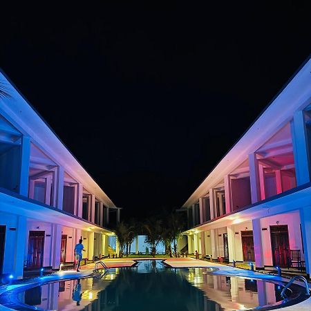 Hotel Guitar Bay Arugambay Arugam Bay Esterno foto