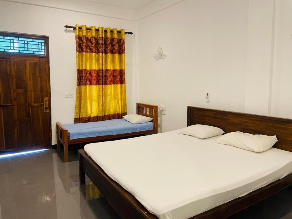 Hotel Guitar Bay Arugambay Arugam Bay Esterno foto