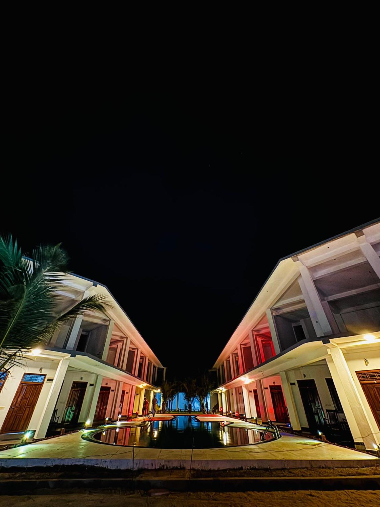 Hotel Guitar Bay Arugambay Arugam Bay Esterno foto