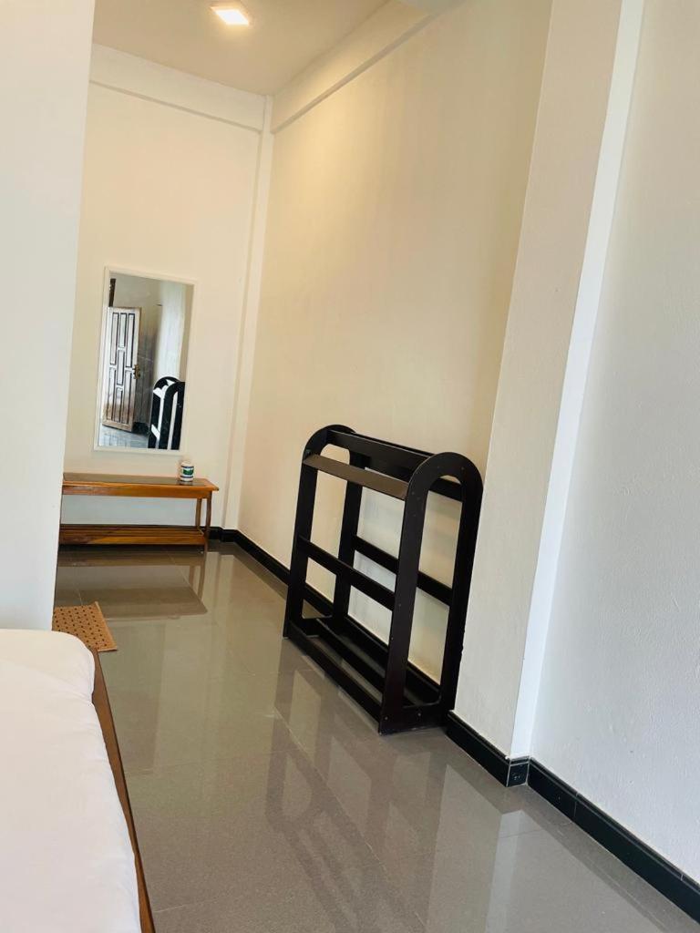 Hotel Guitar Bay Arugambay Arugam Bay Esterno foto