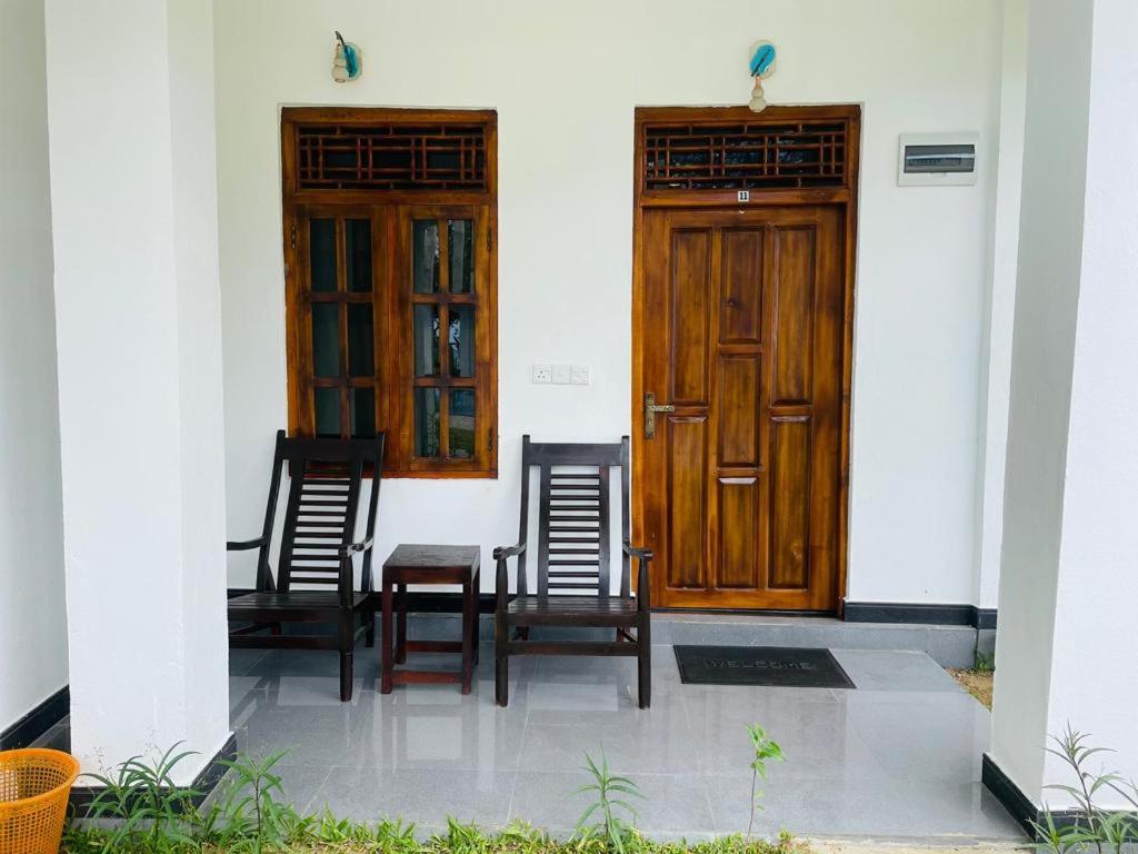 Hotel Guitar Bay Arugambay Arugam Bay Esterno foto